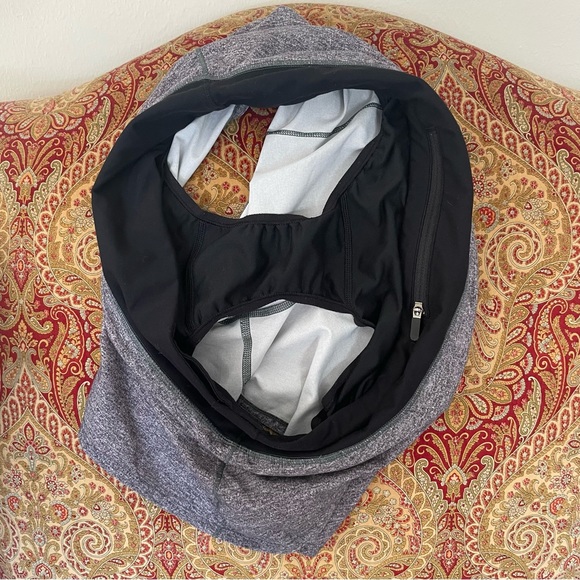 LULULEMON SPEED UP SHORTS SIZE 6 4” INSEAM - Picture 7 of 16